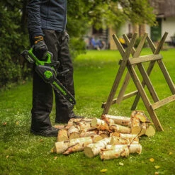 Cordless Brushless Chainsaw With 2Ah Battery & Charger -Flower Harvest Shop 180365 3